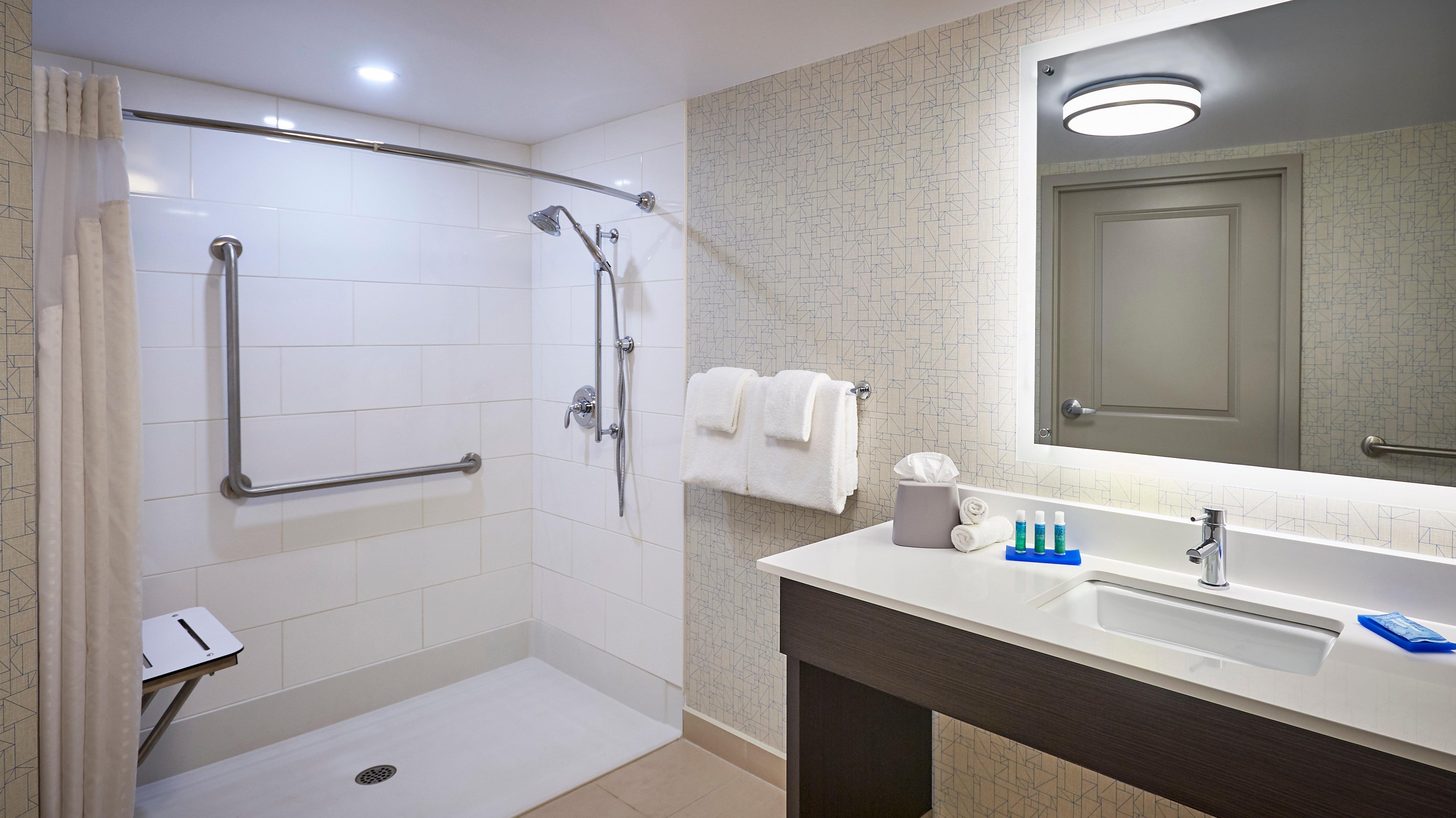 Holiday Inn Express Windsor Waterfront By Ihg Екстер'єр фото