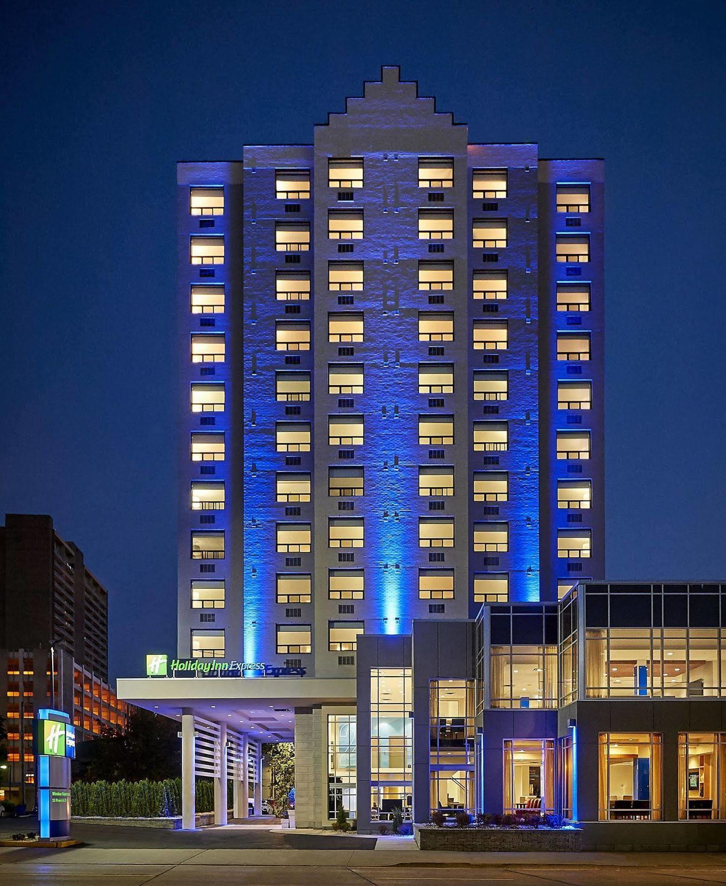 Holiday Inn Express Windsor Waterfront By Ihg Екстер'єр фото
